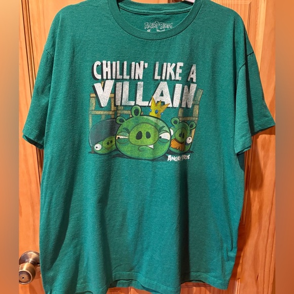 Angry Birds Green Graphic T-Shirt “Chillin Like A Villain” size XL - Picture 1 of 8